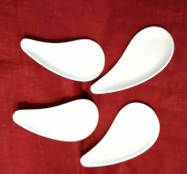 ♥大人気のパーティーセット♥素敵なディスプレイ♥新品・オシャレな3種類3組１２皿