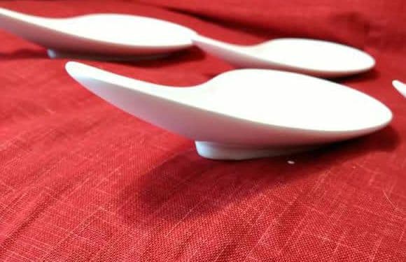 ♥大人気のパーティーセット♥素敵なディスプレイ♥新品・オシャレな3種類3組１２皿