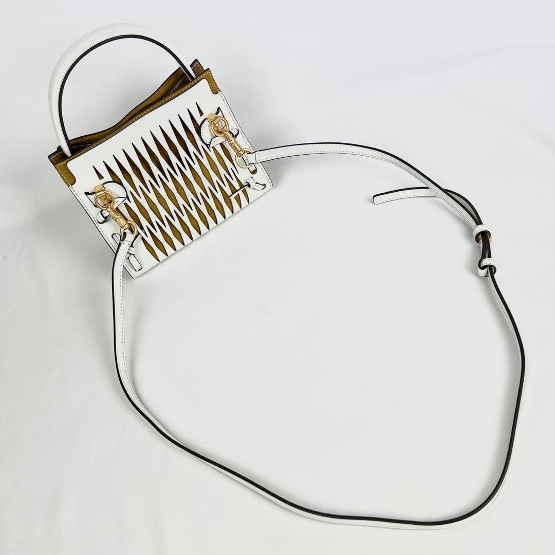 トリーバーチ Leeラジウィル 2way カットワーク ショルダーバッグ