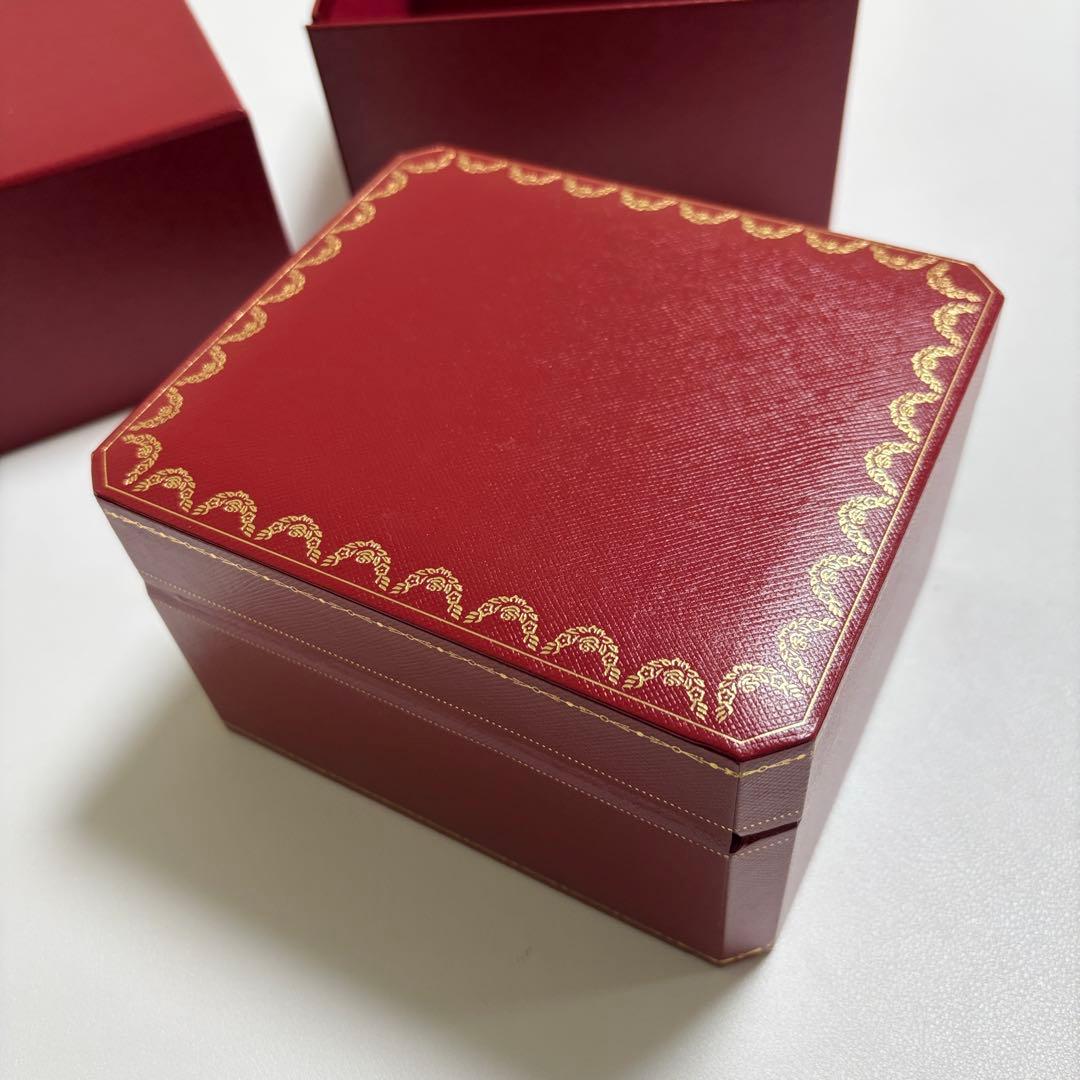 美品　カルティエ　腕時計　ウォッチ　ケース　空箱　現行品