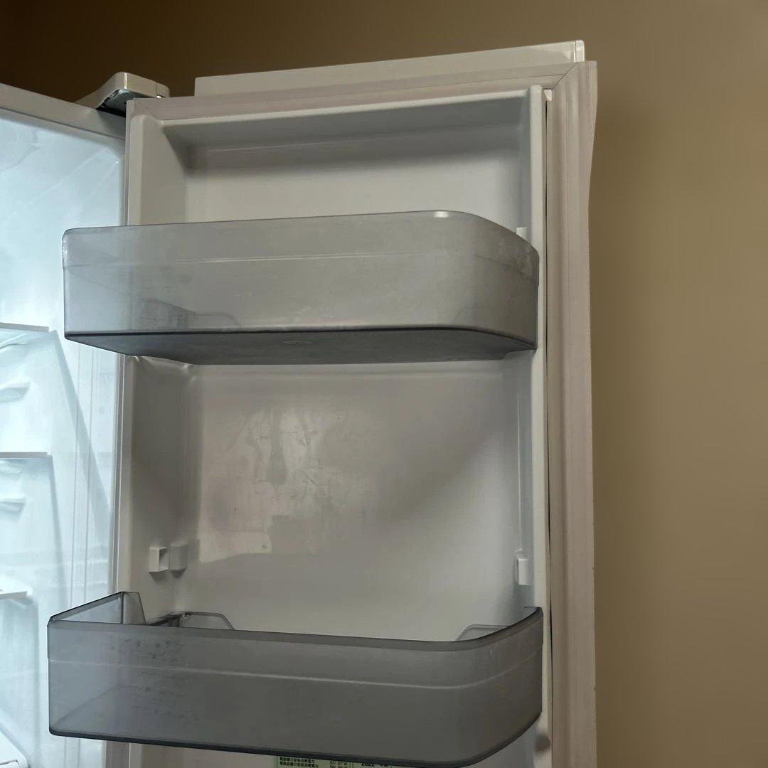 Toshiba ホワイト 6ドア冷蔵庫 8月中旬まで出品