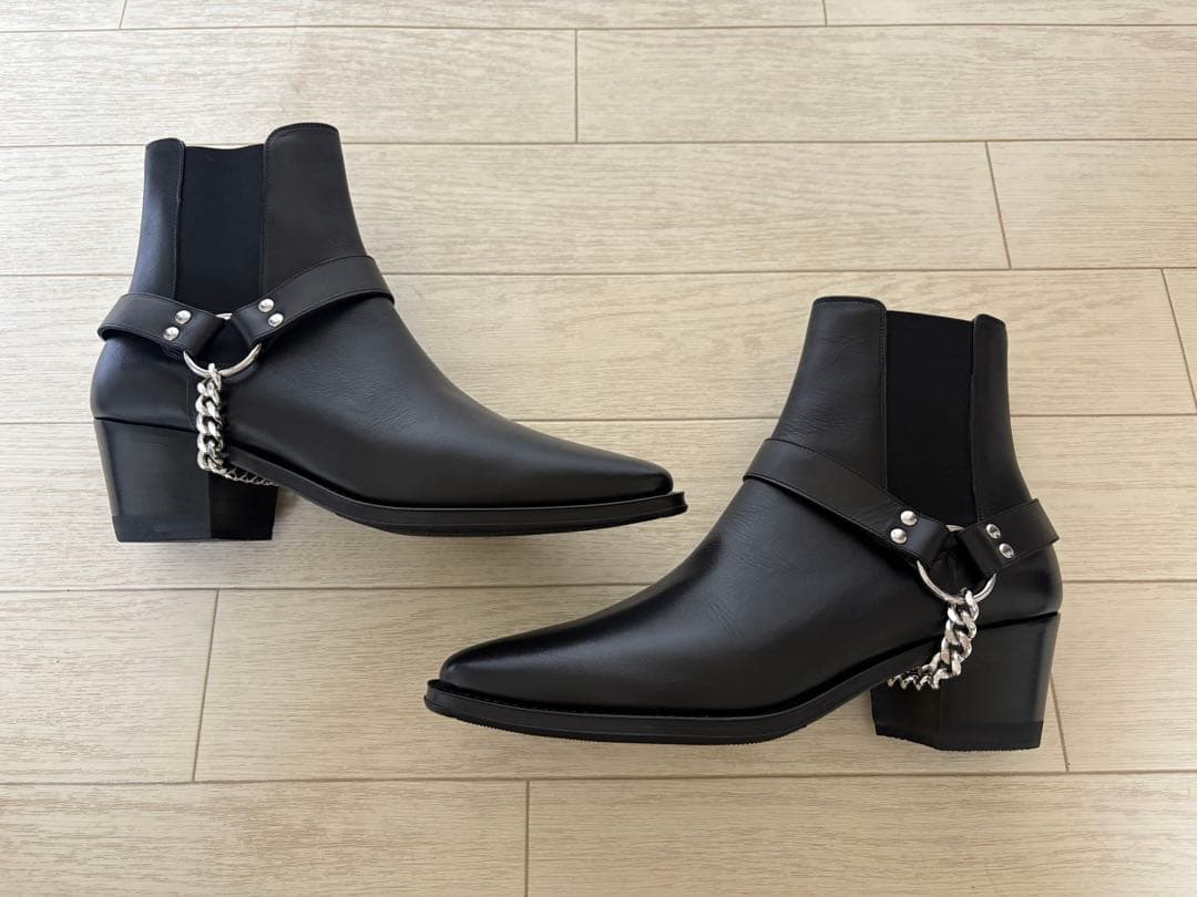 セリーヌ　カマルグバイカーチェルシーブーツ