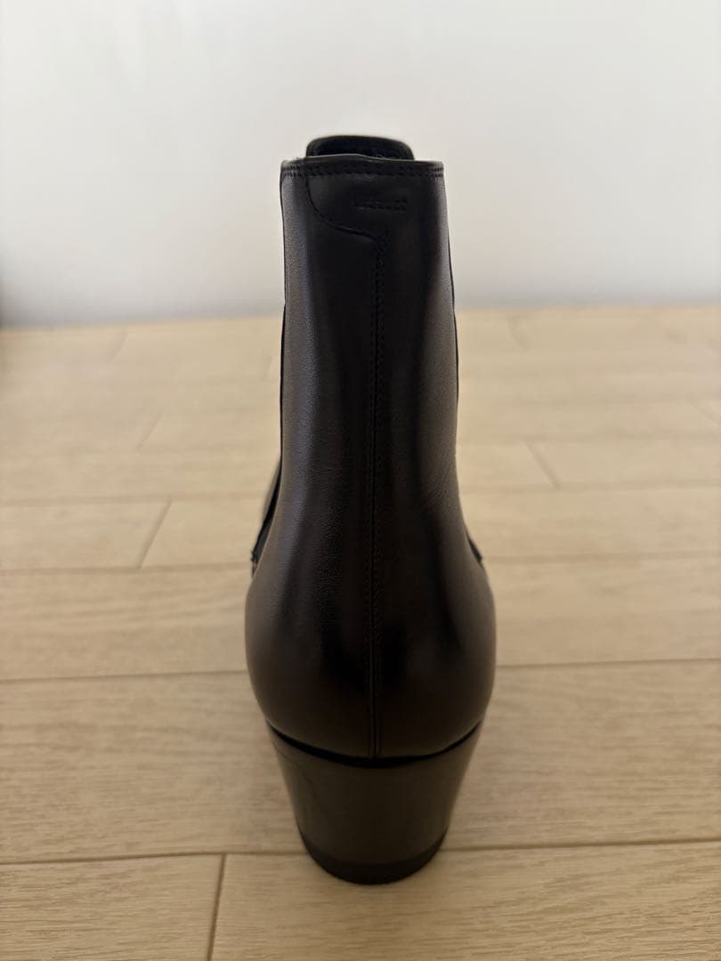 セリーヌ　カマルグバイカーチェルシーブーツ