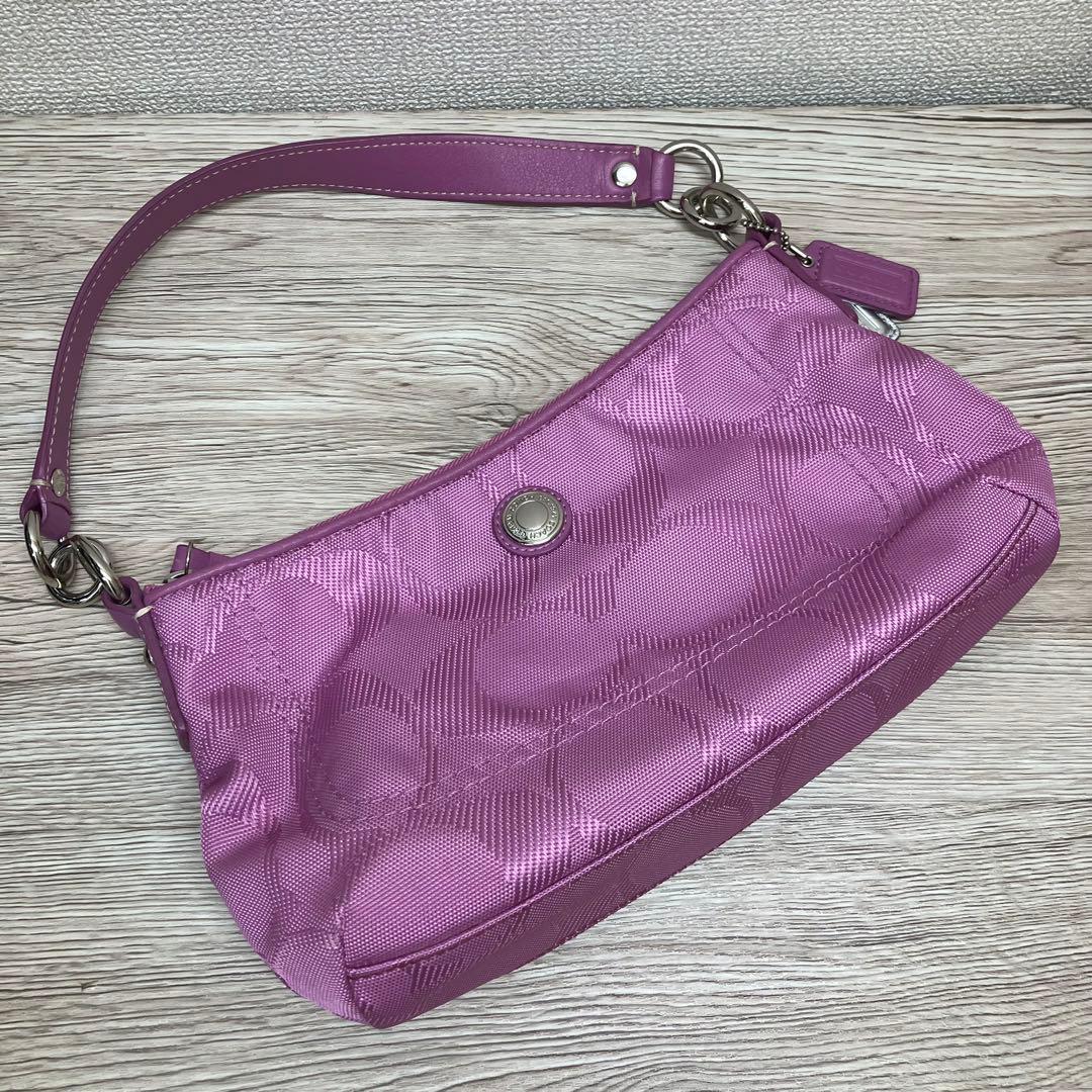 coach コーチ　ピンク ナイロン ショルダーバッグ★
