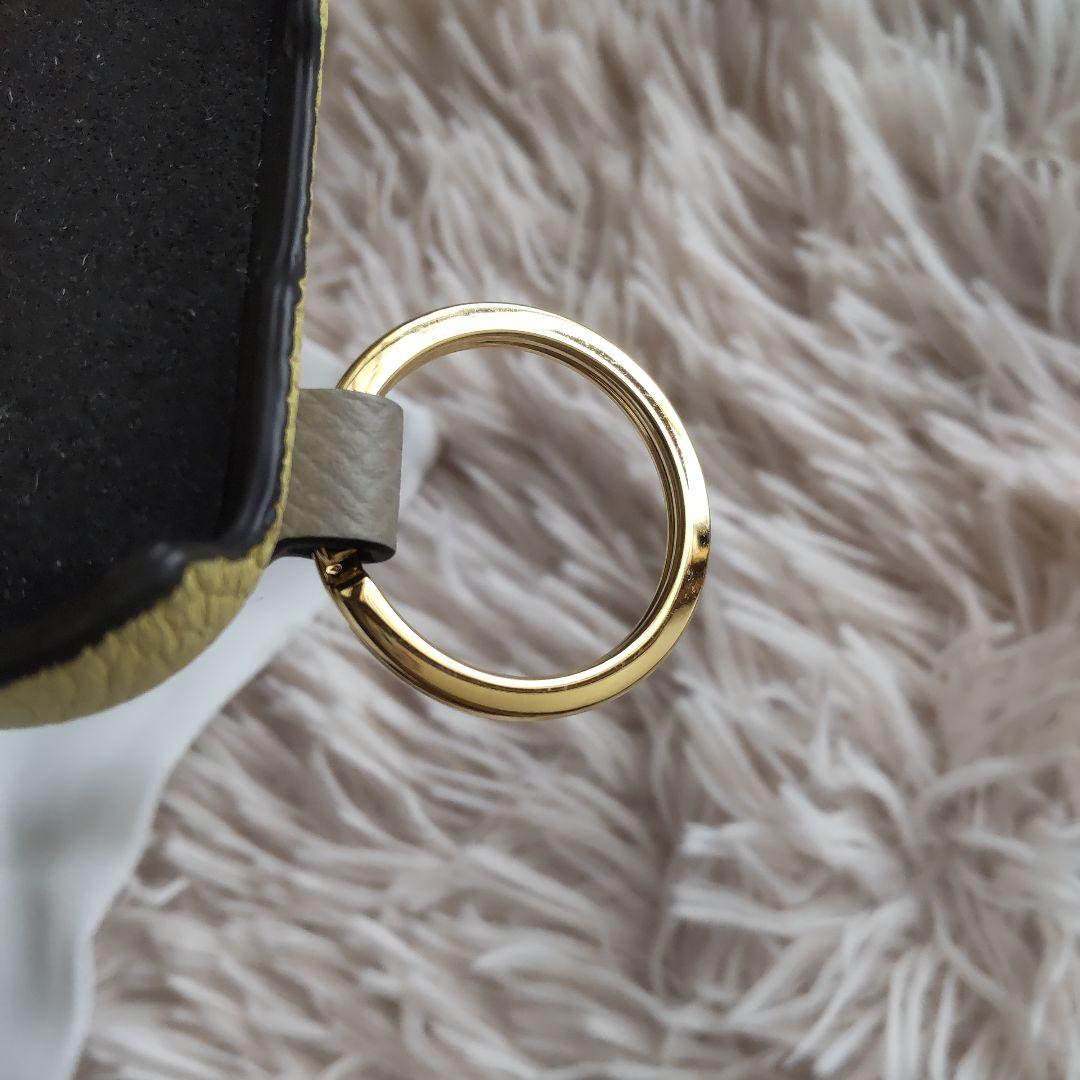 ほぼ新品✨ボナペンチュラ✨iphone17pro✨イエロー✨グレージュ✨ハンドル