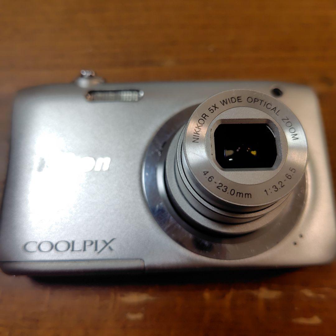 Nikon COOLPIX A100　 バッテリー、充電器付き