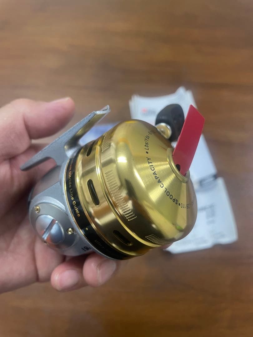 Abu Garcia 576i リール ゴールド/シルバー