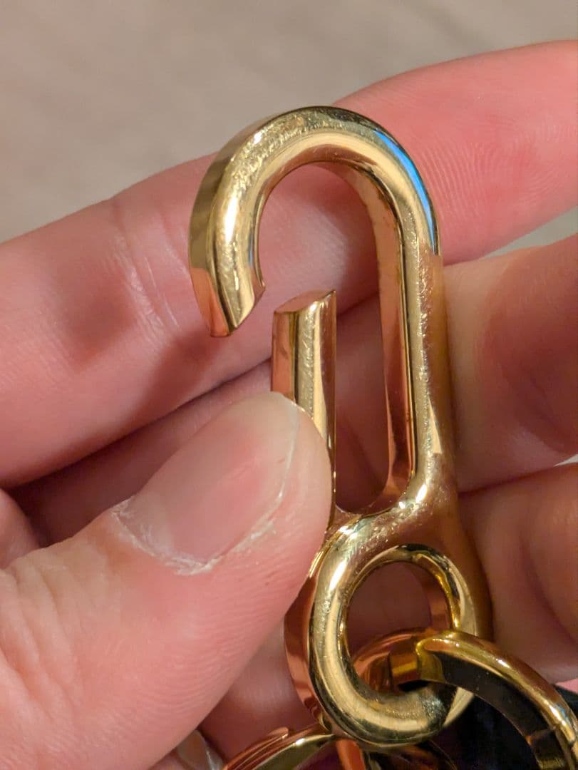 loewe　ロエベ　卵　キーリング