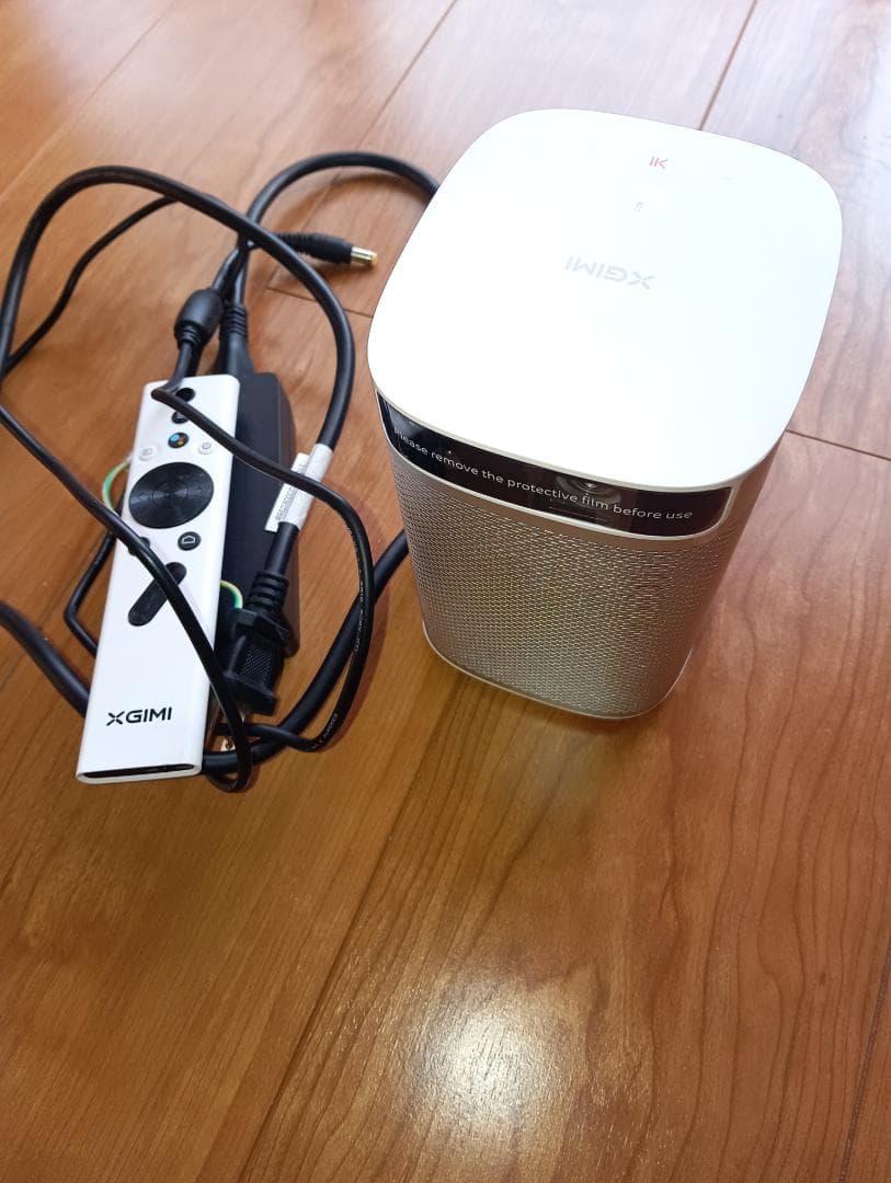 XGIMI MoGoXJ03W プロジェクター 本体