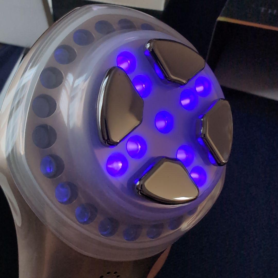 ドクターアリーヴォ ザ クリニック美顔器