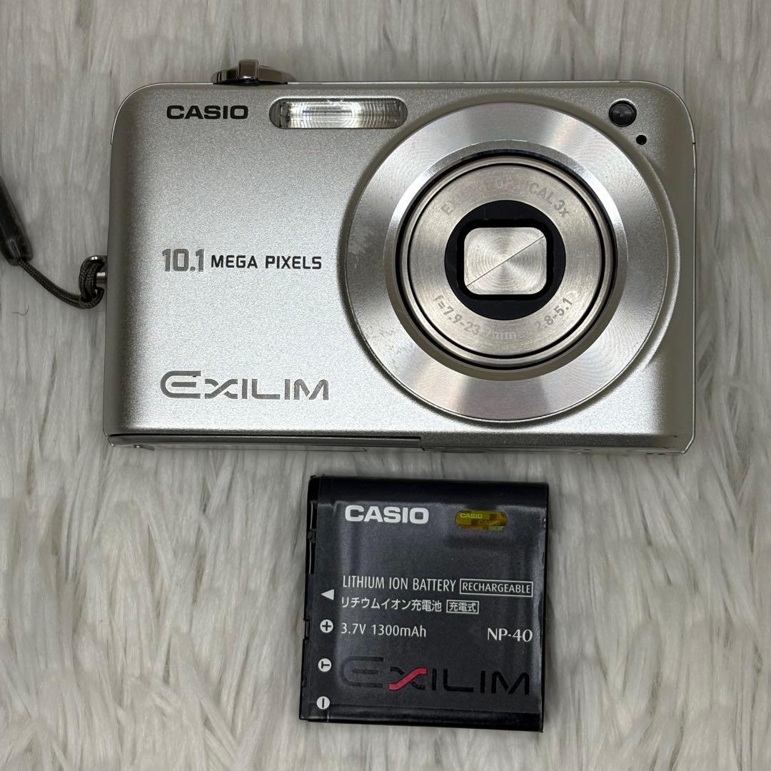 CASIO カメラ　EX-Z1050 充電器　シルバー コンデジ　動作品