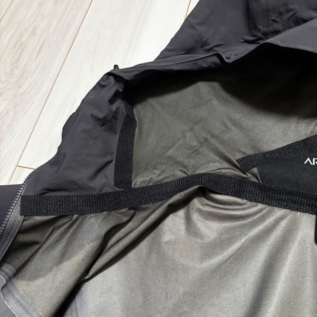 アークテリクス　アルファコンプ　メンズS グレー　ナイロン　ゴアテックス