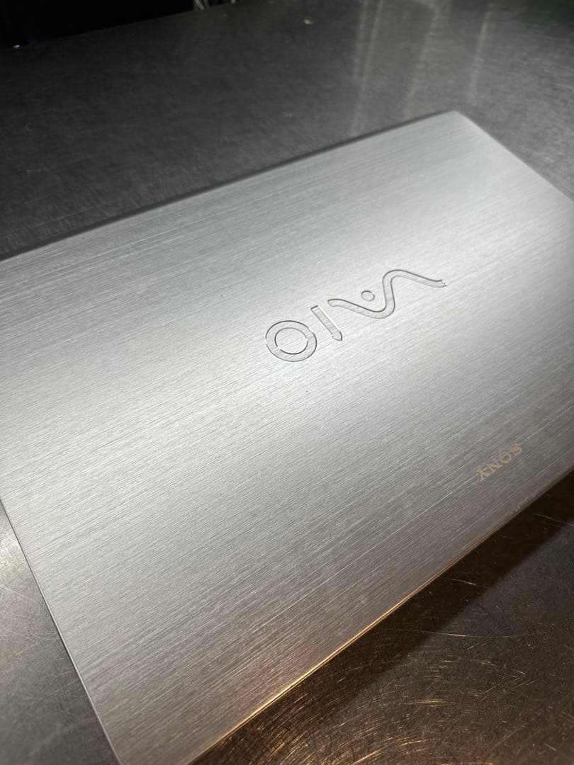 美品SONY VAIO シルバー ノートPC Windows8.1