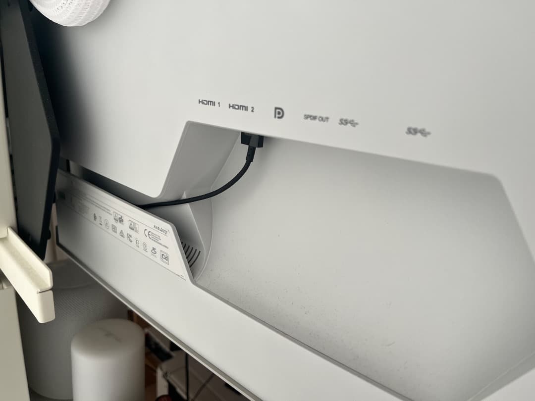 ALIENWARE AW5520QF 55インチ 有機EL 4K モニター 光沢