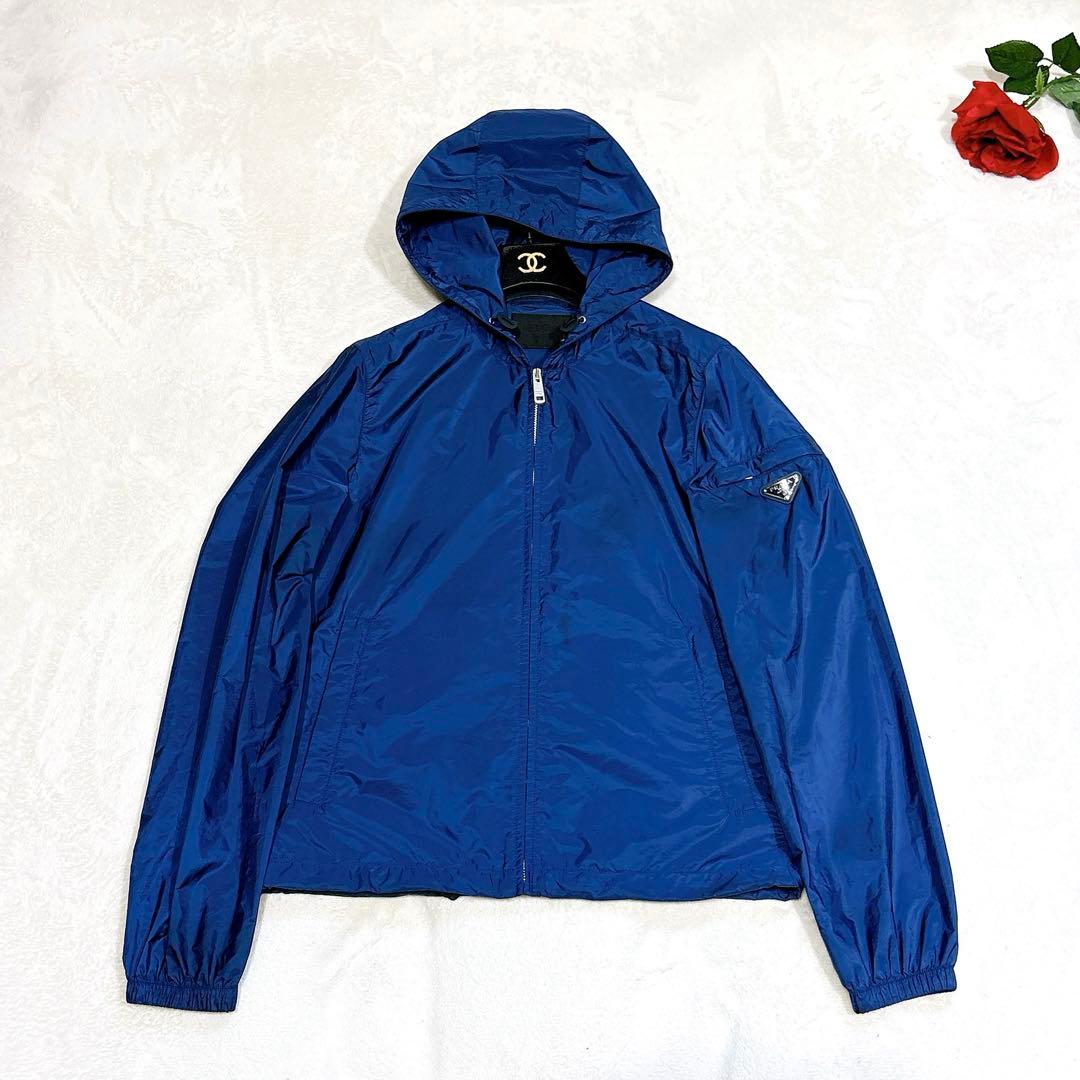 ほば未使用✨　PRADA ナイロン　ジャケット トライアングルプレート ブルゾン