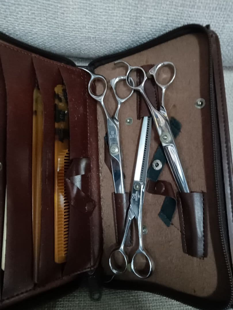 美容カットハサミ　仕上げ　スキニング　ケースセット