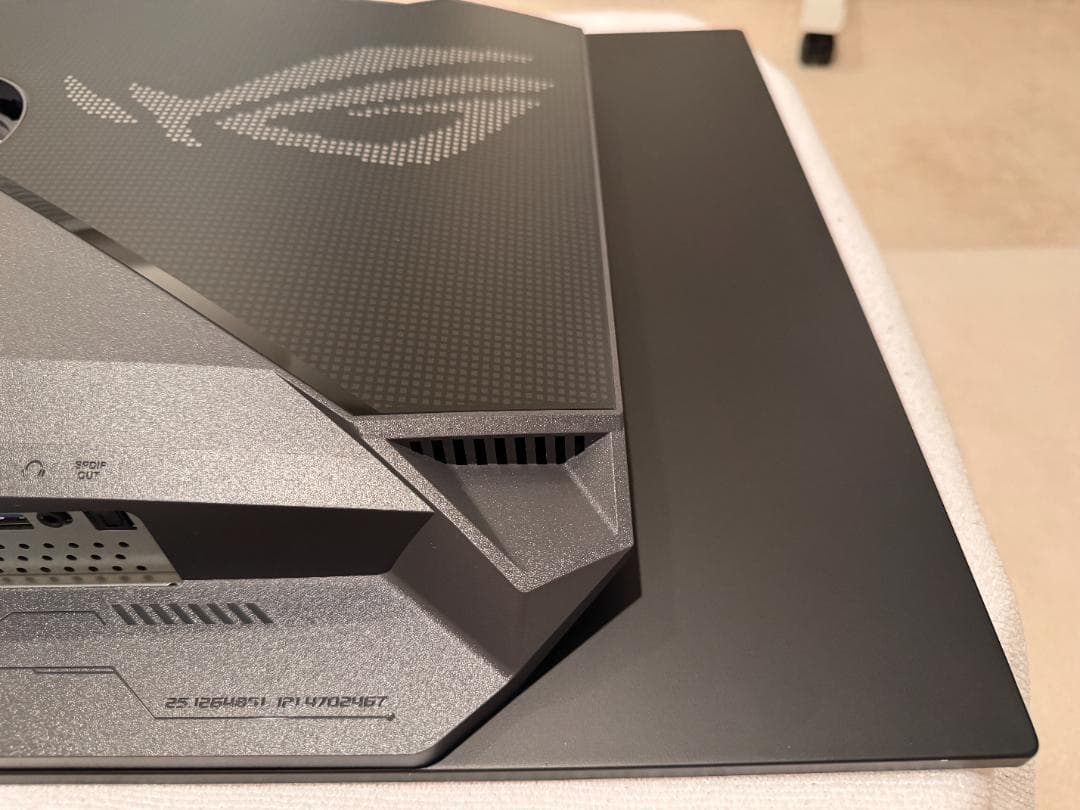 有機OLED！ROG Swift OLED PG32UCDMゲーミングモニター