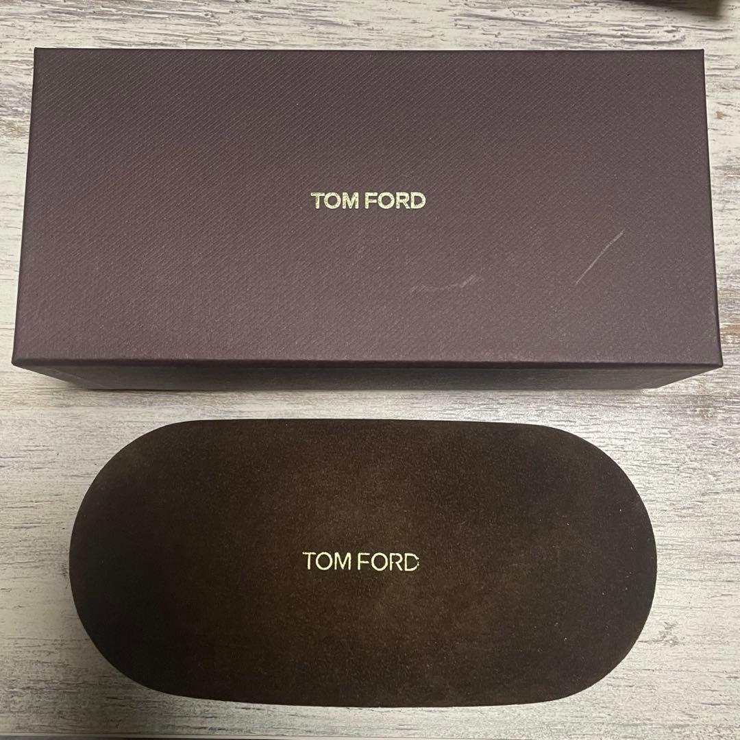 【TOM FORD】 TF6005-D-B ECO 001（ブラック） 51