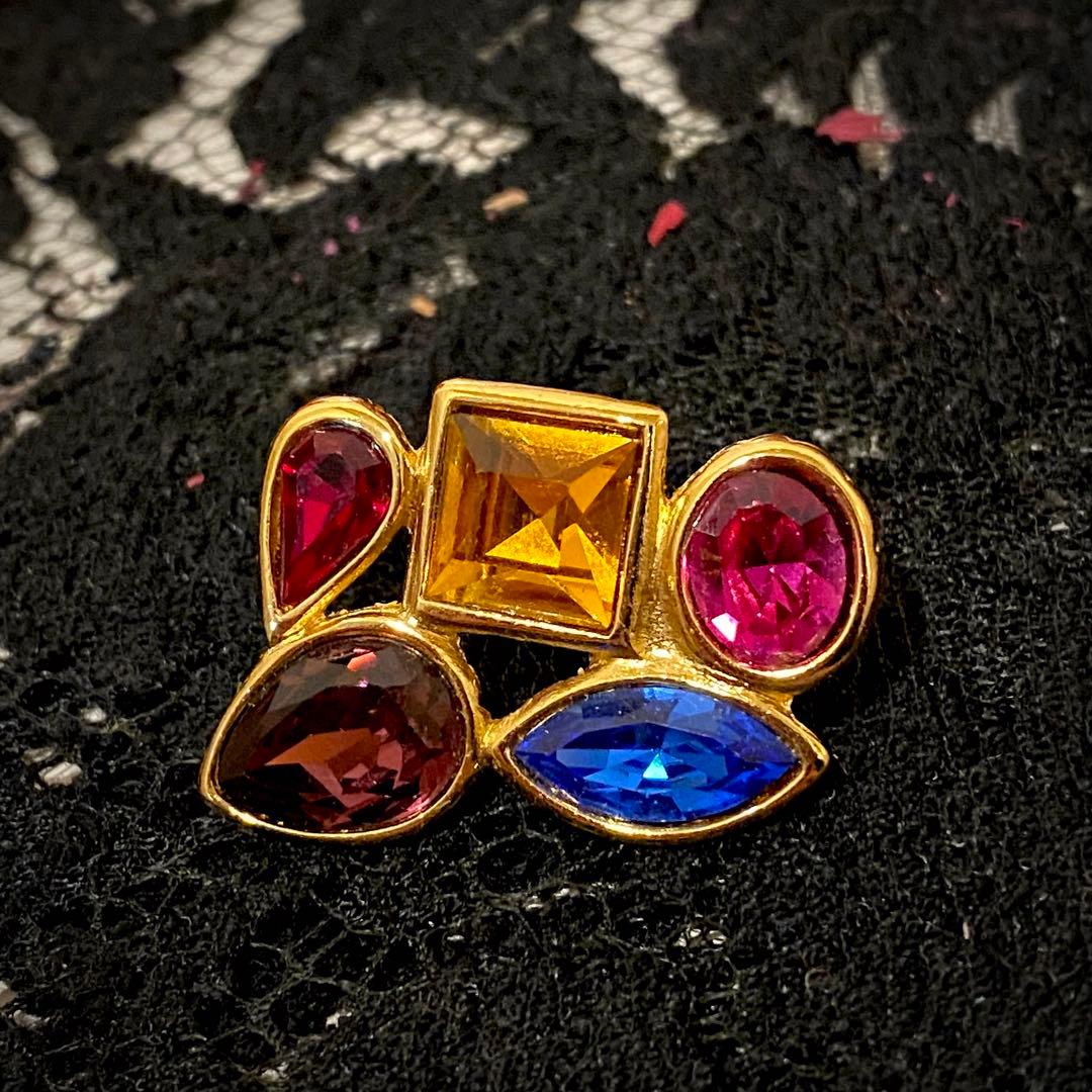 希少 Yves Saint Laurent カラーストーンブローチ
