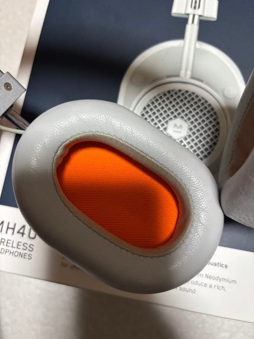 Master & Dynamic MH40 ワイヤレスヘッドホン