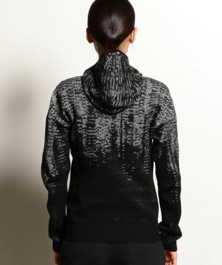 【希少美品】adidas zne フード付きジャージジャケット