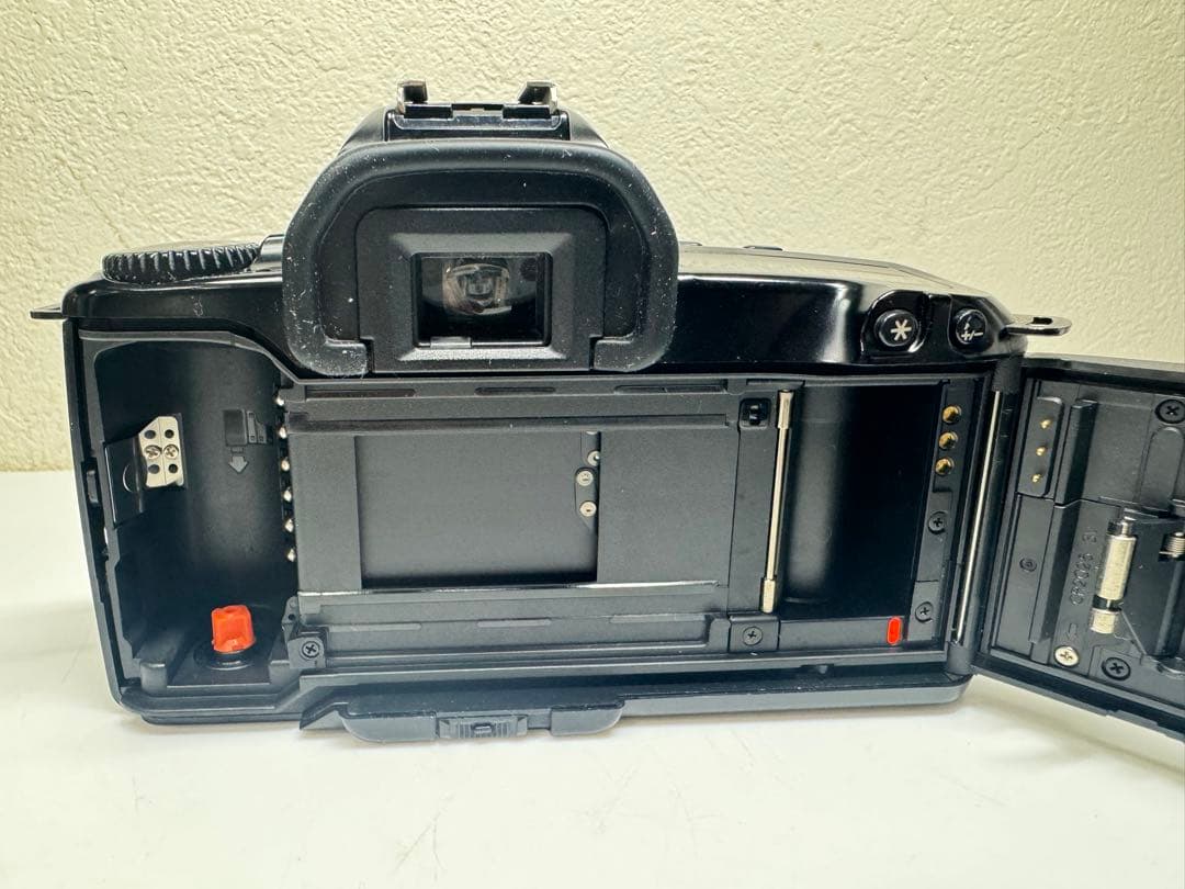 Canon EOS Kiss フィルム一眼レフカメラ 本体 28-80mm