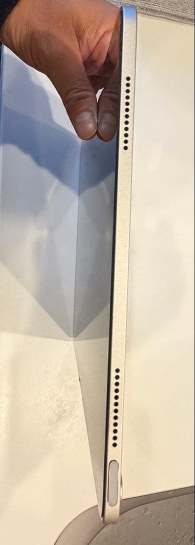 iPad Air 13（M2）128GB スターライト 充電23回 BT100%