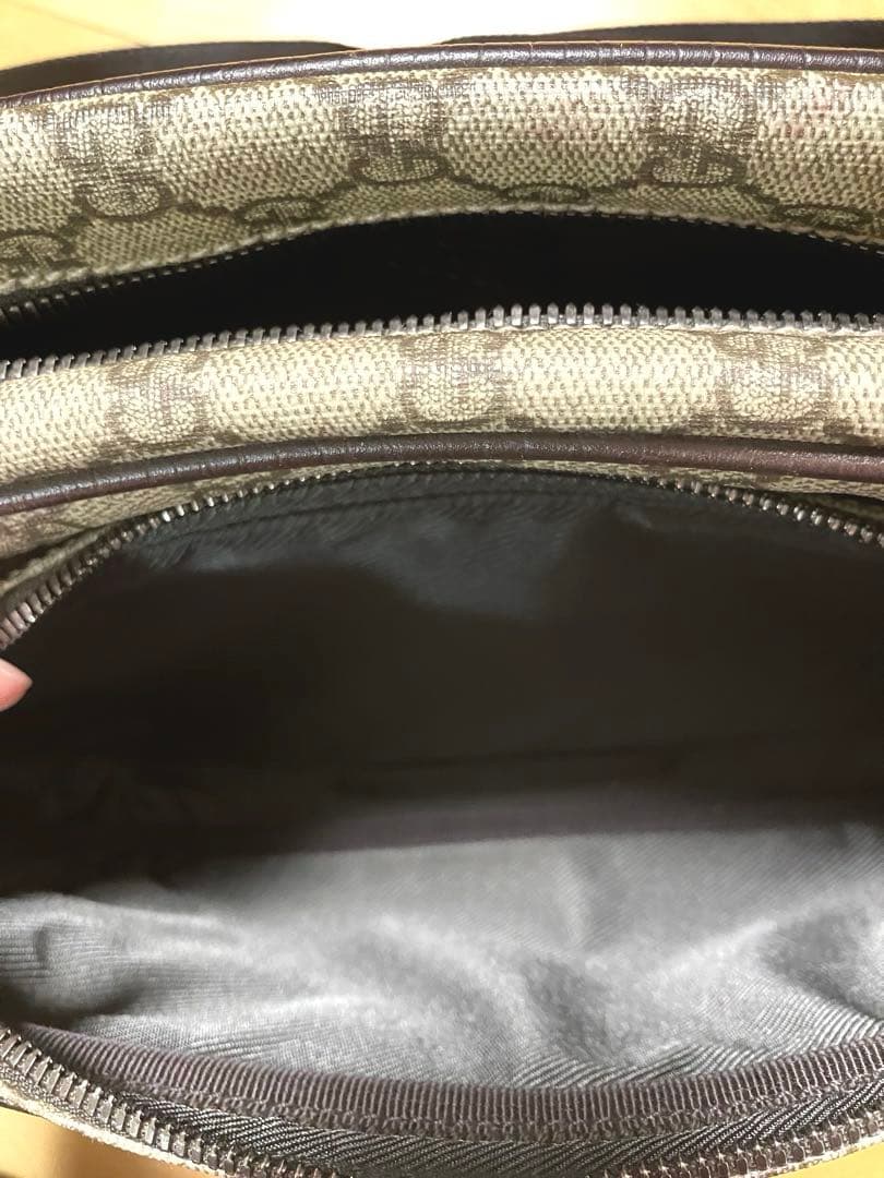 グッチ メッセンジャー ショルダーバッグ GGスプリーム 114531