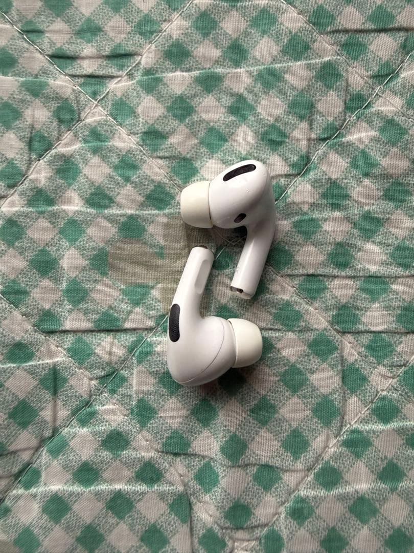 AirPods Pro 本体 ホワイト ケース無