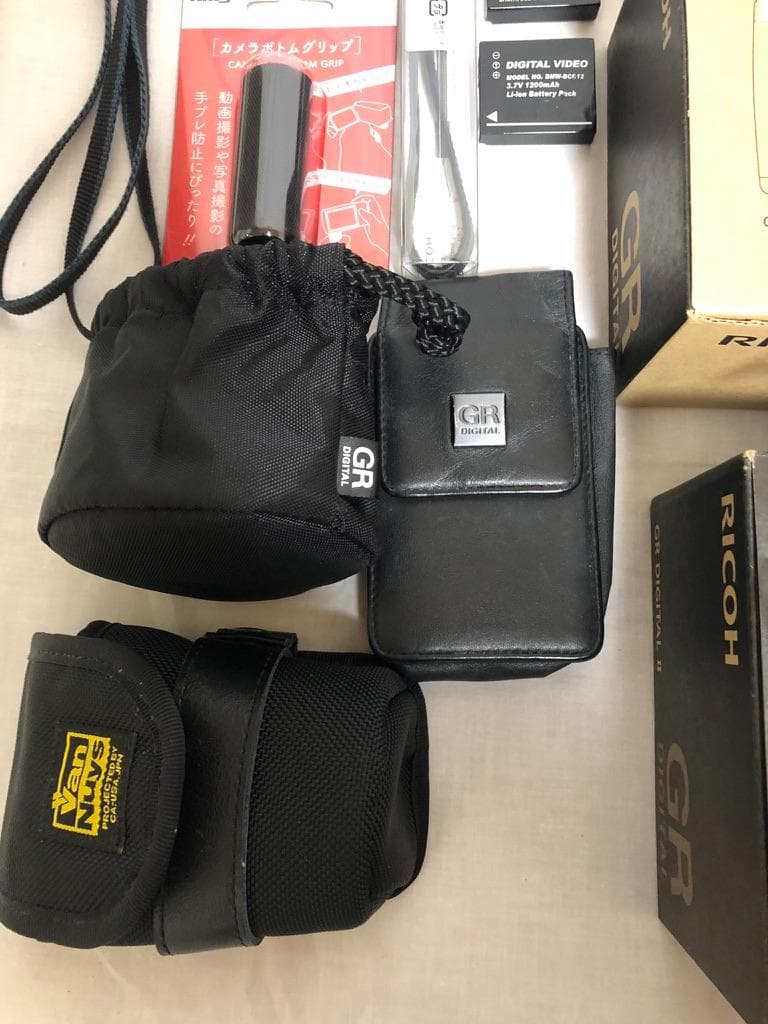 RICOH GR DIGITAL II＋初代1周年記念他 付属品多数