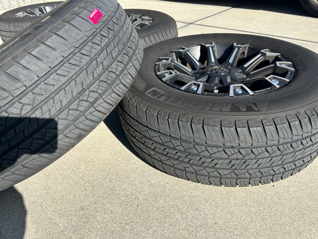 マーテルギア　モンスター4本セット265/65/r17【美品】