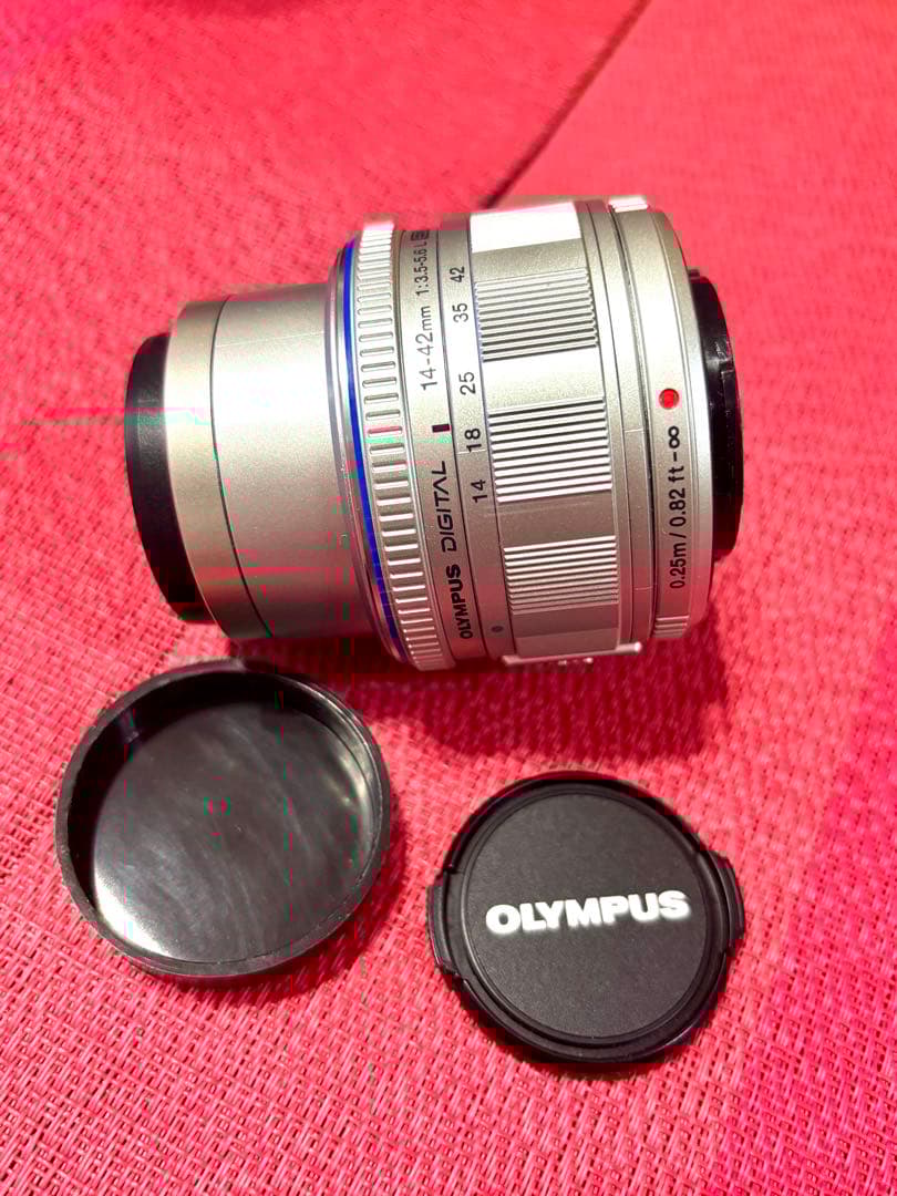 オリンパスPEN E-PL1 ダブルズームキット ホワイト&限定バッグ &3脚