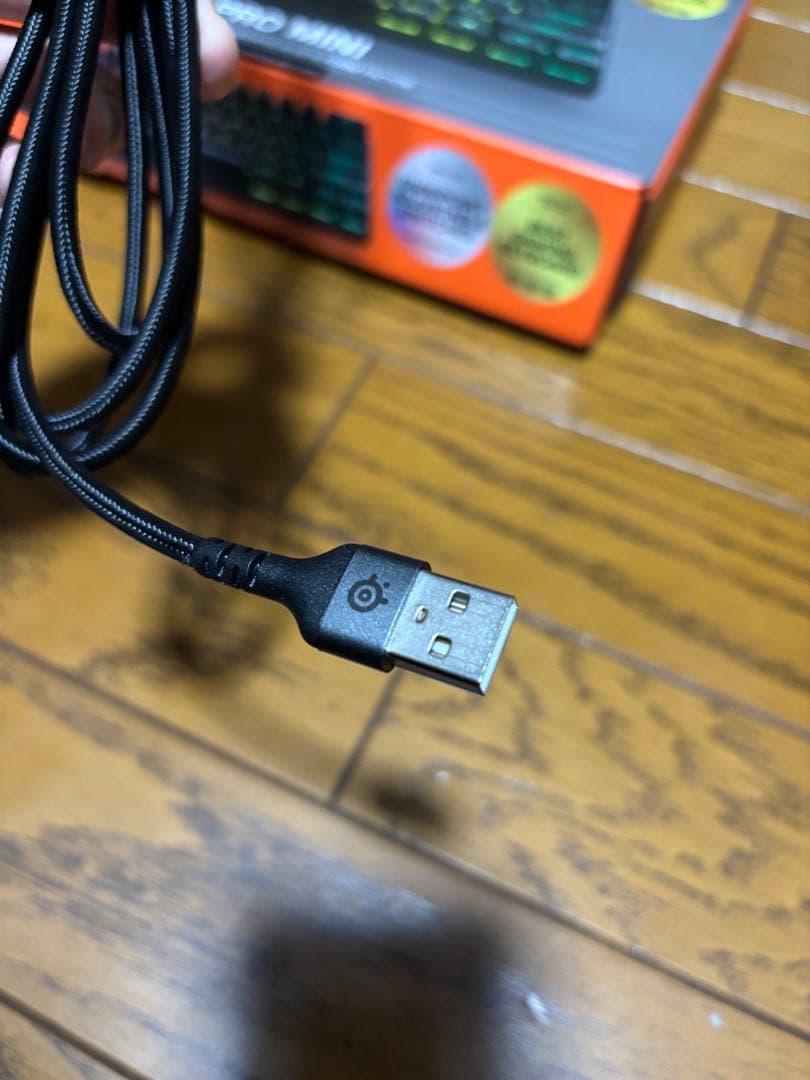 Steelseries Apex Pro Mini ゲーミングキーボード