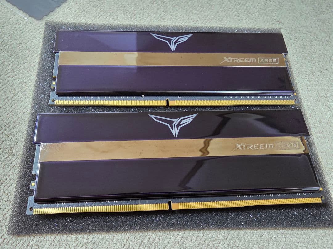 T-FORCE XTREEM ARGB DDR4 CL18 32GB メモリ