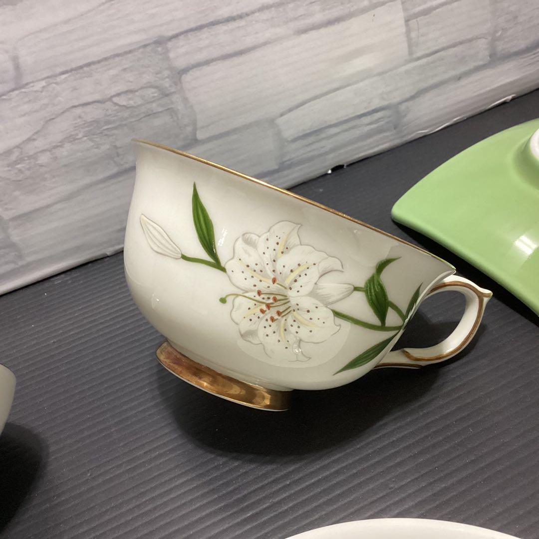 深川製磁　君島一郎　白百合、百合、カップ&ソーサー 、湯呑み茶碗&茶托　小皿