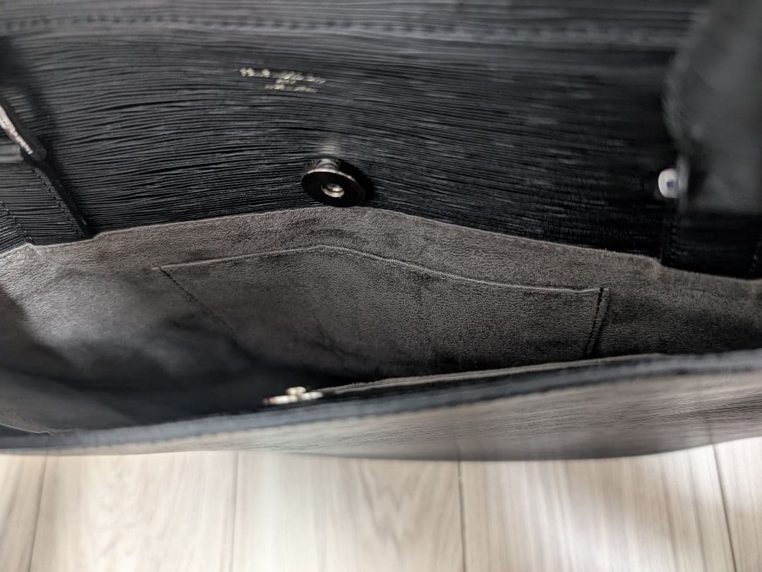 ペッレモルビダ キャピターノCA201 ブリーフバッグ(1室タイプ)クリーナー付