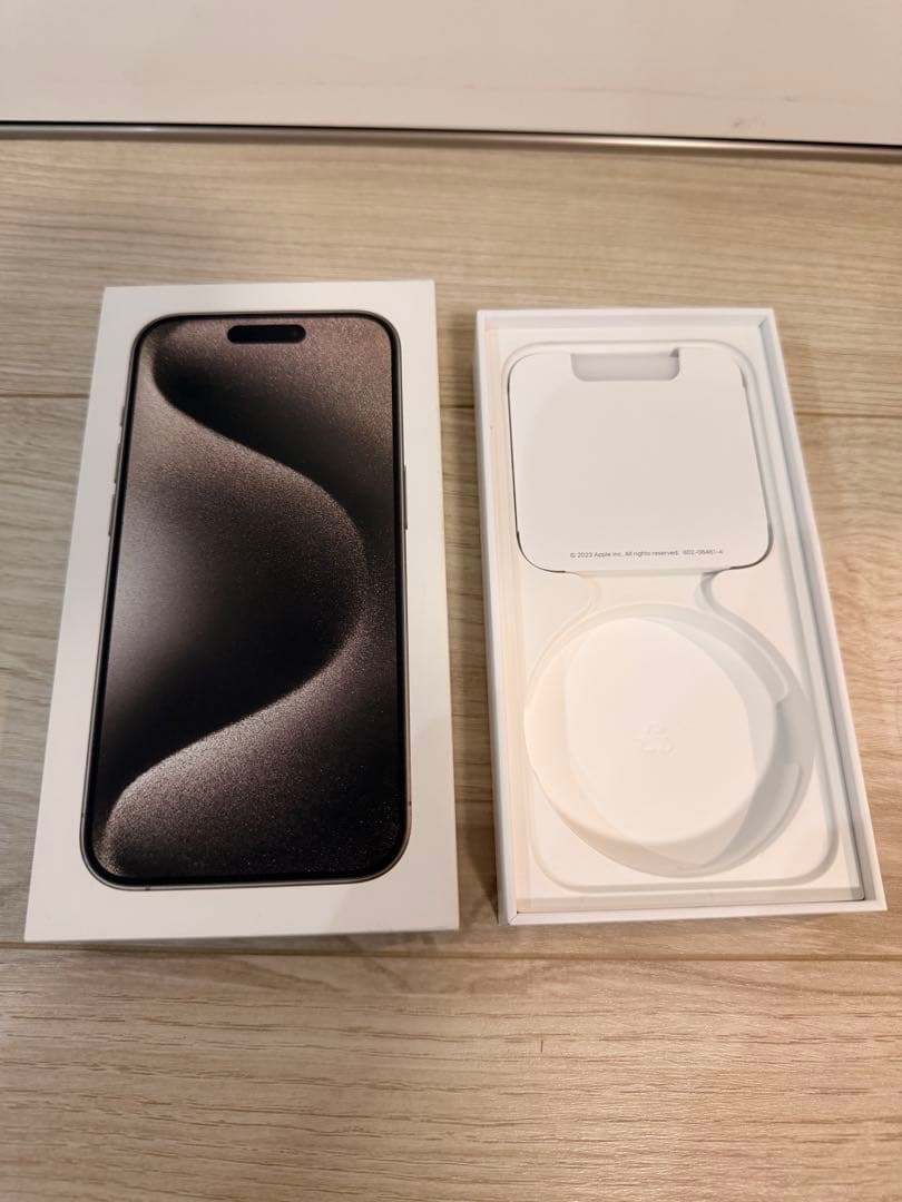 Apple iPhone 15 Pro 本体　256GB ジャンク