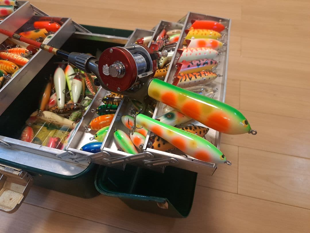 一点物　ザウルス　バルサ50　ビッグラッシュそっくりグリップ　アブ　道楽　ヘドン