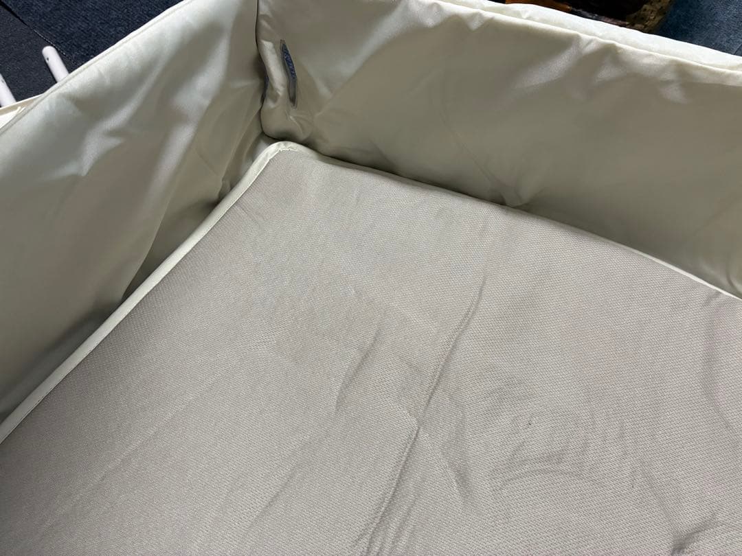 Aprica折り畳みベビーベッド ココネルエアー AB