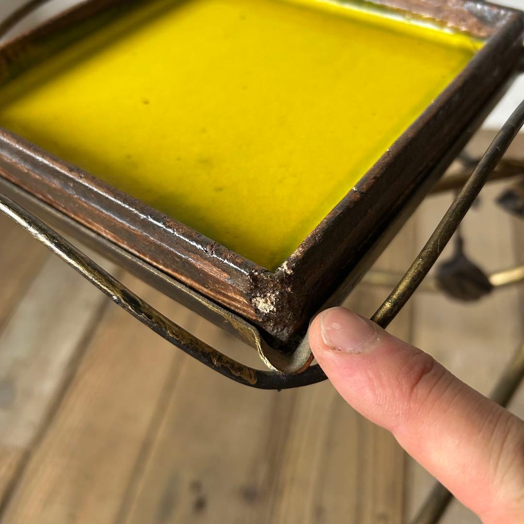 アイアンと陶器のフラワースタンド 薔薇