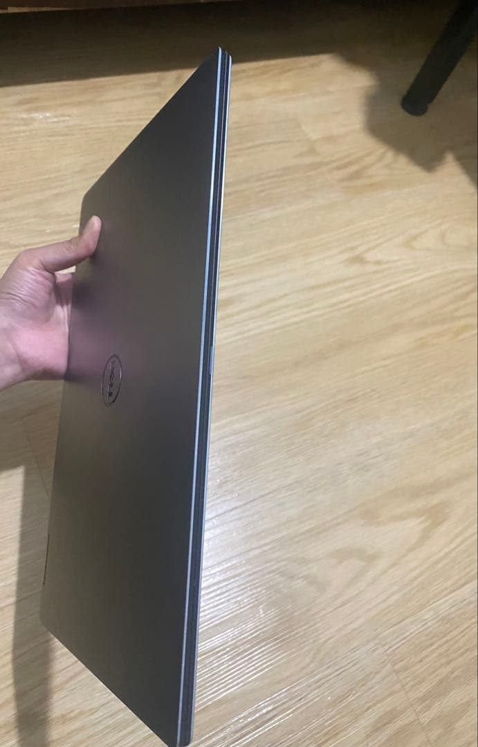 Dell XPS 9365 2-in-1ノートパソコン Core i5-7Y54