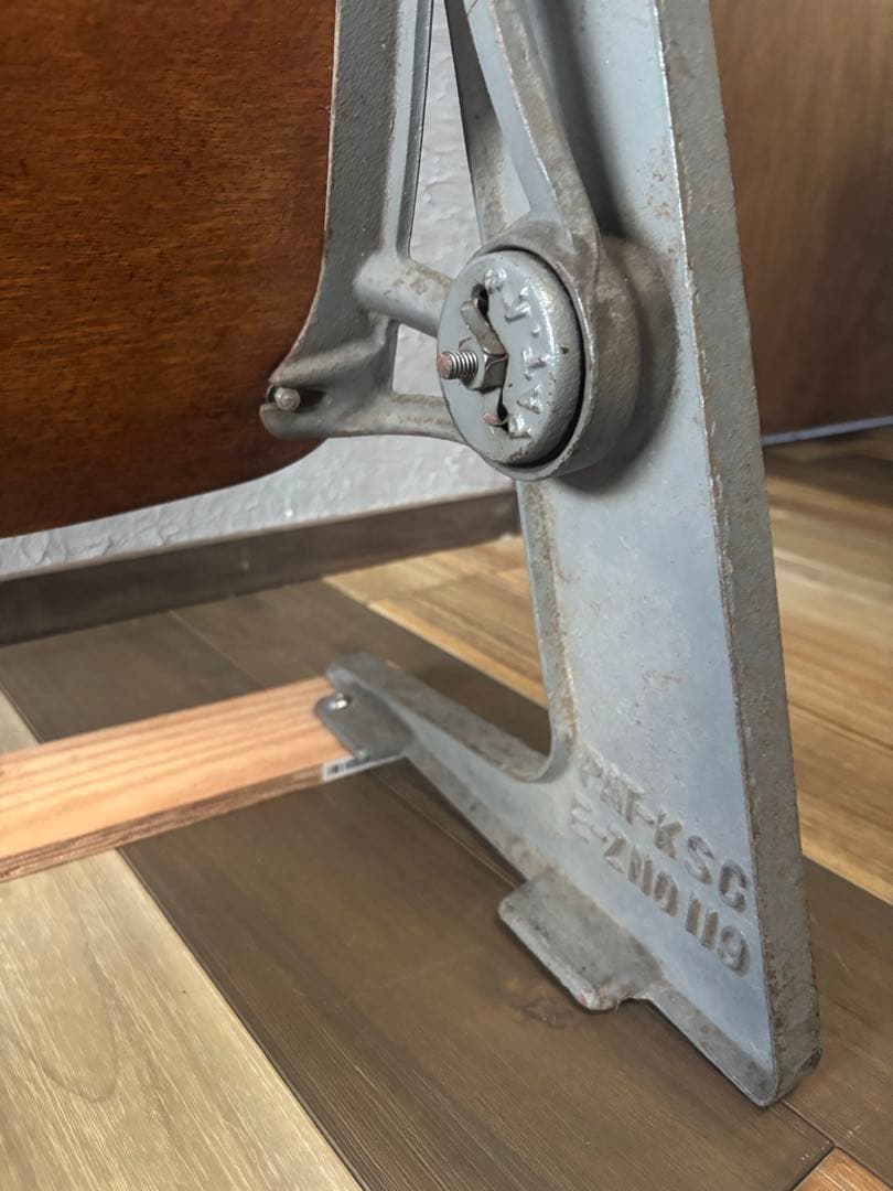 シアターチェア1人用　コトブキ/ビンテージ/鉄脚チェア/折りたたみ