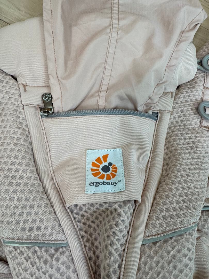 ergobaby OMNIBREEZEピンク オムニブリーズ 美品 ポーチ付き