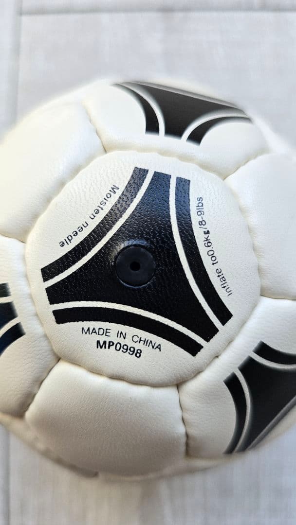 adidas タンゴ  Plate ミニサインボール付！