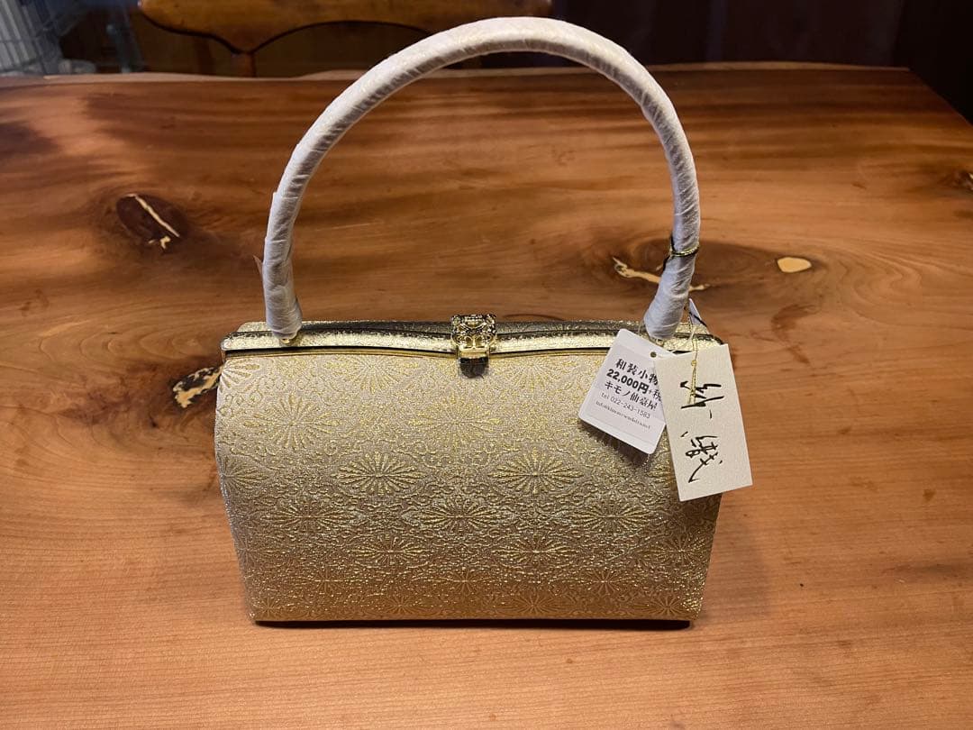 紗織[未使用]タグ付き 礼装用 和装用バッグ・草履・こしひも・半衿セット