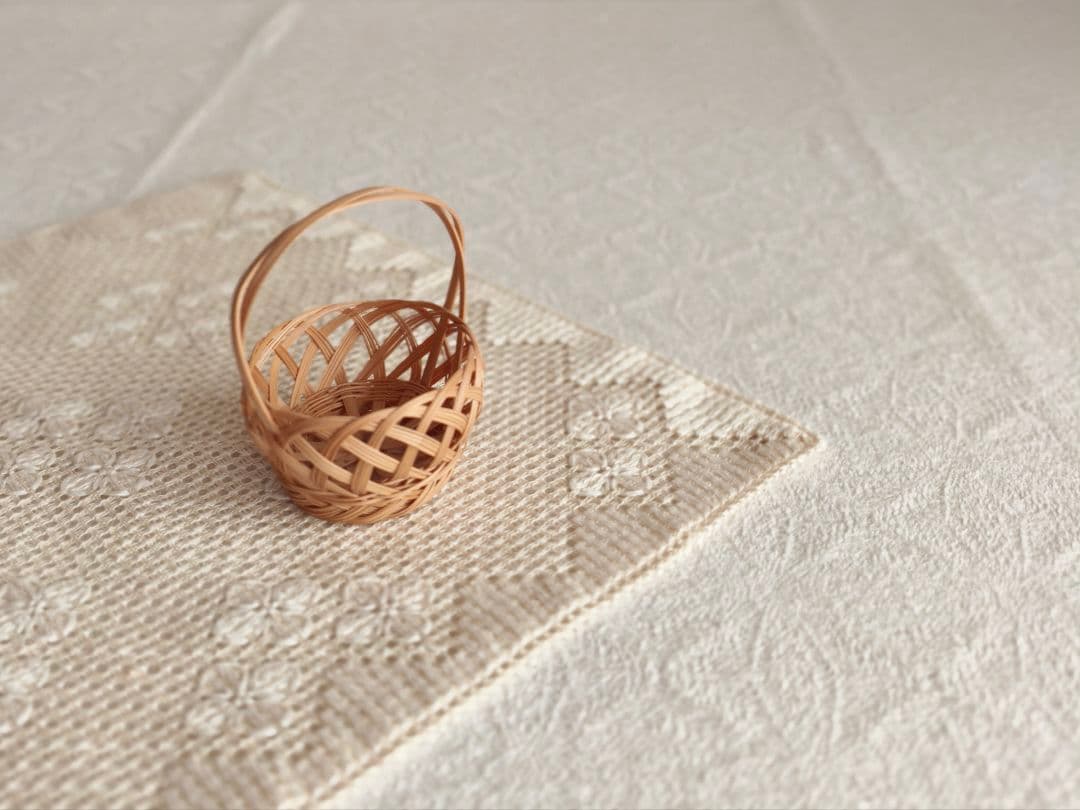 【mkuさま】 small basket ❀ 飴色のステキな バスケット