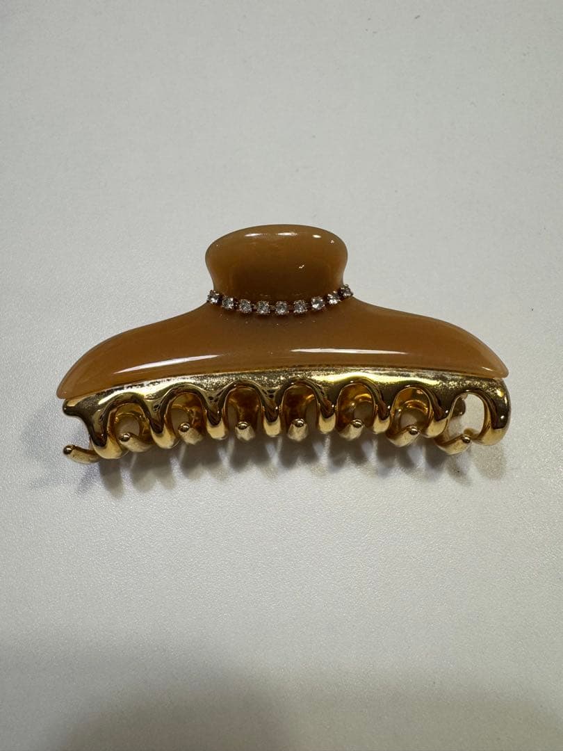 acca アッカ　ヘアクリップ　7センチ　ベージュ　スワロフスキー