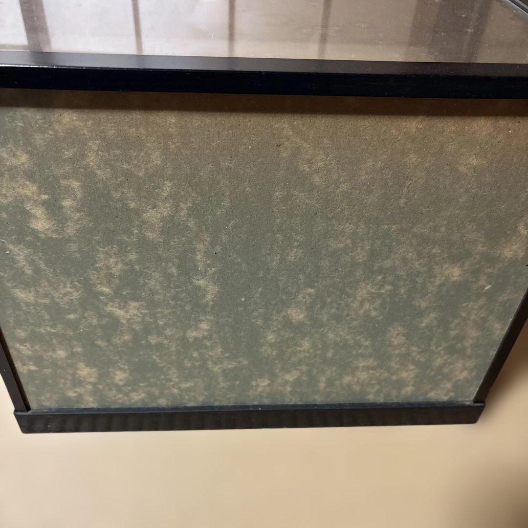 伝統的な日本の人形　長寿を願う縁起のいい置物