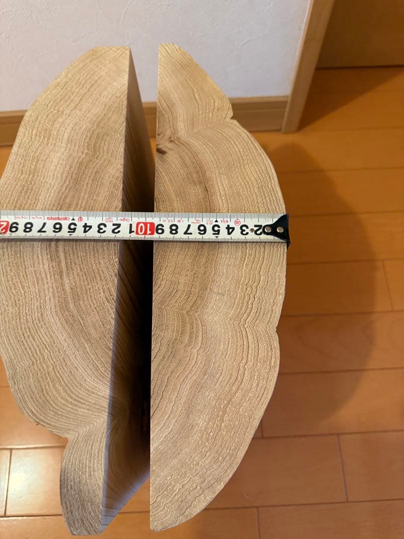 天然杉一枚板でか節テーブル 両面使用可能蜜蝋クリーム仕上げ‼️