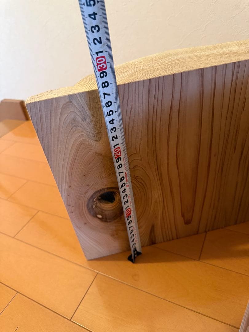 天然杉一枚板でか節テーブル 両面使用可能蜜蝋クリーム仕上げ‼️